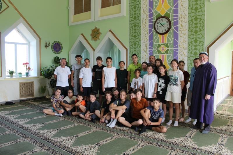В Барде общественники организовали для детей экскурсию в Соборную мечеть